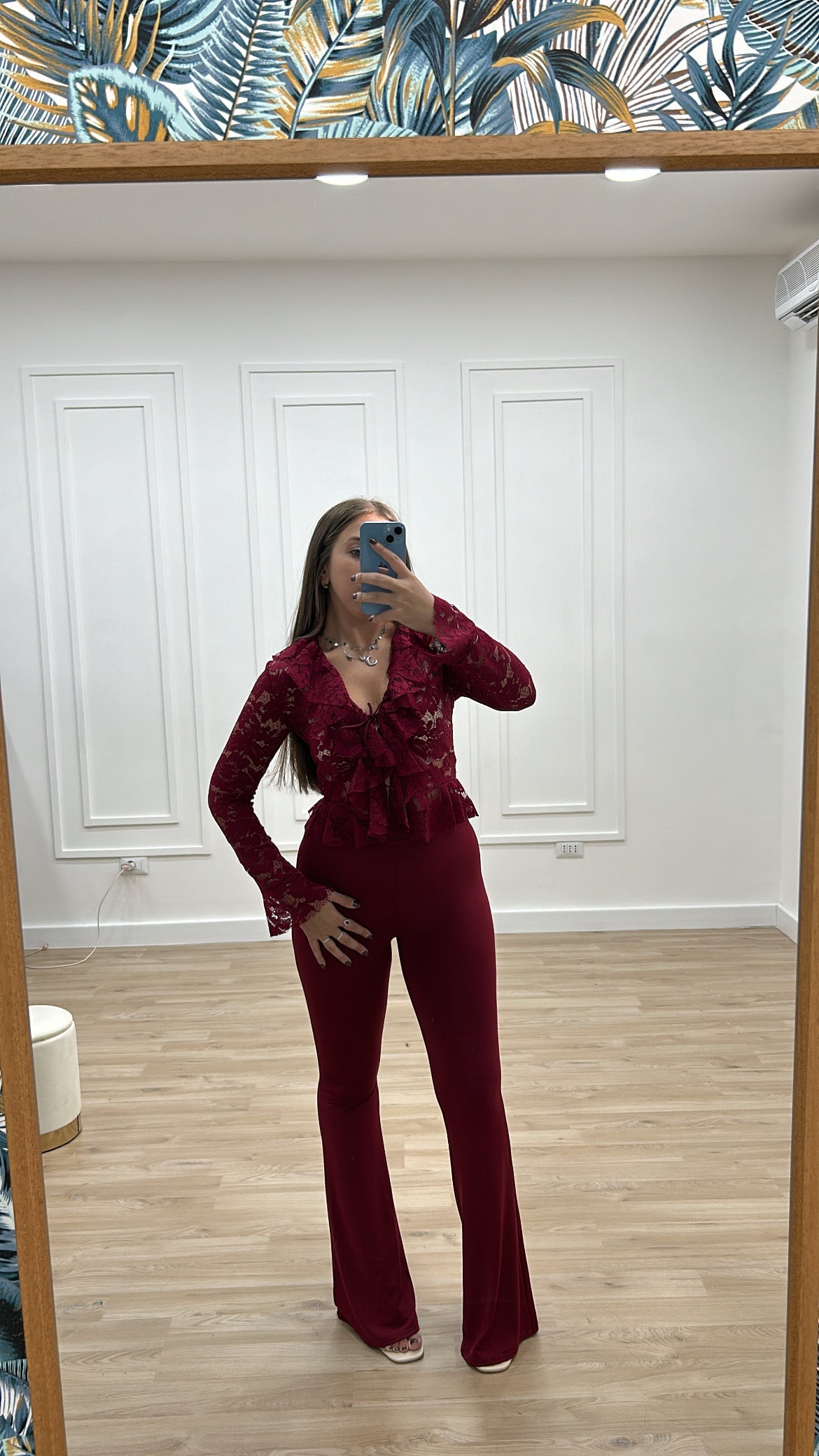 Pantalone a zampa modellante